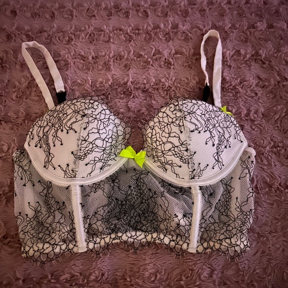 Victoria’s Secret Corset Bra - Picture 1 of 2
